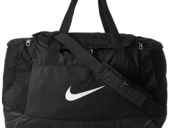 Die Nike Club Team Swoosh Reisetasche im Test