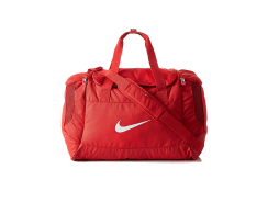 Die Nike Club Team Swoosh Reisetasche im Test